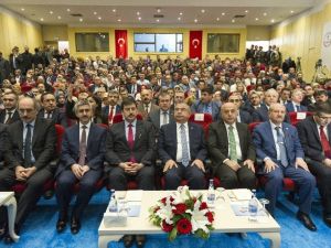 Milli Eğitim Bakanı Yılmaz ‘Ulusal Eğitim Araştırmaları Öğretmenler Sempozyumu’na katıldı