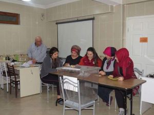 Altıntaş’ta ’Sandık kurulu görevlilerinin eğitimi’ kursu açıldı