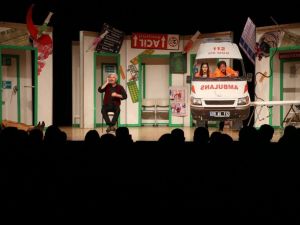 Uygur kardeşlerden kahkaha dolu oyun