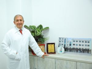 Prof. Dr. Bulakbaşı:“İyi bir hekim, öncelikle iyi bir insan olmalıdır”