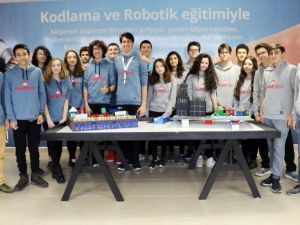 Lise öğrencilerinden su tasarrufu yapan robot ve uygulama