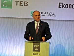 Bakan Özlü: “Ar-Ge ve tasarım merkezi sayımız bin rakamını aştı”