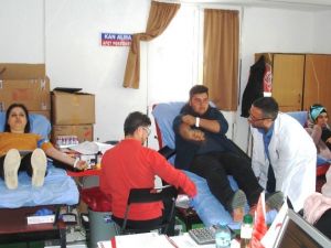 Sarıgöl’de 70 ünite kan toplandı