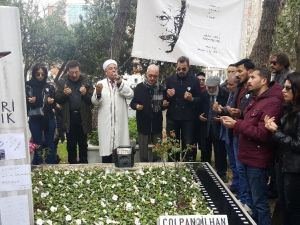 Türk sinemasının efsanesi Sadri Alışık ölüm yıl dönümünde mezarı başında anıldı