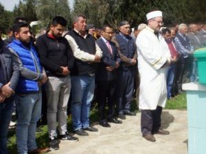 Anne-oğul aynı tabutta son yolculuğuna uğurlandı