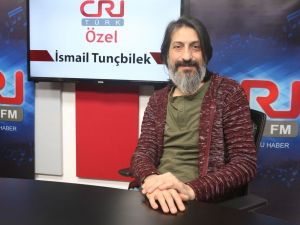 Bağlama virtüözü İsmail Tunçbilek: “Demet Hanım kendi pop şarkılarını okusun”