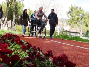 Engelli bireylere bisiklet eğitimi