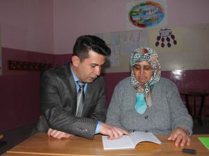 Sarıgöl’de 17 merkezde okuma-yazma seferberliği