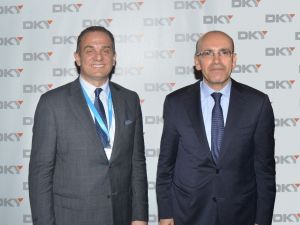 Mehmet Şimşek iş dünyası ile bir araya geldi