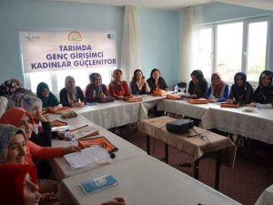 Altıntaş’ta ’tarımda kadın girişimciliğin güçlendirilmesi’ eğitimi