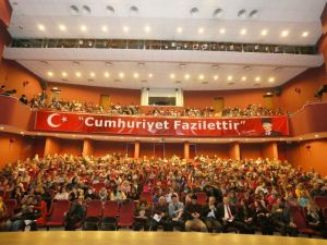 Aydın’da tiyatro haftası devam ediyor