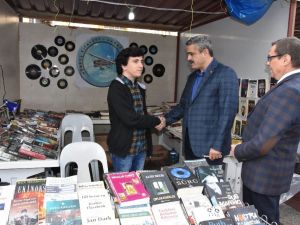 Başkan Alıcık kültür stantlarını ziyaret etti