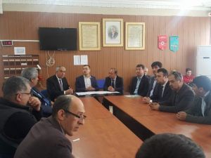 Manisa’da Eğitim-Bir-Sen’den imza kampanyası