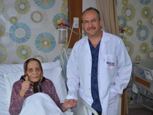 85’lik nineye midesinden yemek borusu yapıldı