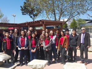 Öğrenciler 1 saat içinde 3000 yıllık tarihi gezi