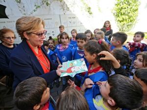 “Çizgilerle Türkan Saylan” Konak’ta açıldı