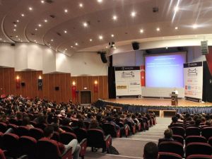 Doka, kariyer günlerinde üniversite öğrencilerine deneyimini aktardı