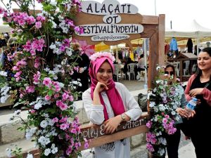 Akın akın ot festivaline geldiler