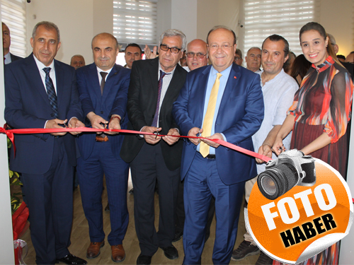 Efeler’de ebru sergisi göz kamaştırıyor