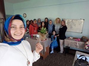 Aslanapa’da çini kursları her geçen gün yaygınlaşıyor