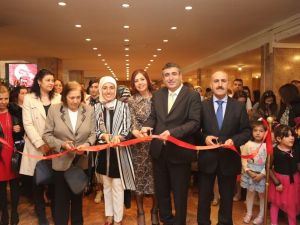 Anaokulu öğrencilerinin sergisi büyük ilgi gördü