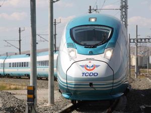 TCDD’den on adet yüksek hızlı tren sözleşmesi