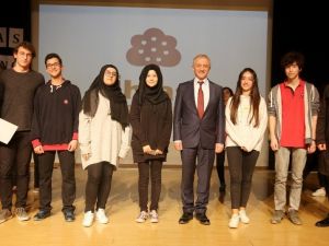 İhlas Koleji dublaj yarışmasının galibi “The Frozen”