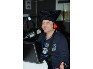 Mikrop Hikmet Kalpak Taktı