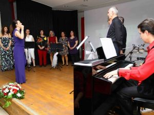 Belediye korosundan bahar konseri