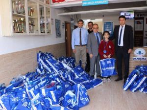 750 öğrenciye giyim yardımı