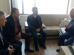 Eski Bakan Oktay taburu oldu