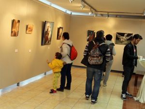 "İlk Adımlar" sergisi sanatseverlerle buluştu