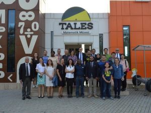 Dünya Bilimler Akademisi üyeleri Tales Matematik Müzesi’ni ziyaret etti