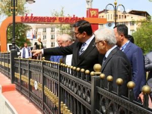 Başkan Ak, Müsteşar Öztürk’e Gümüşdere’yi gezdirdi