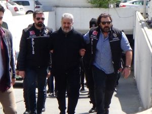 İranlı uyuşturucu baronu Zindaşti ve eşi ile adamları adliyeye sevk edildi