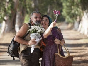 "Cici Babam" tam kadro İzmir’e geliyor