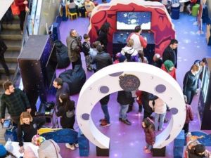 23 Nisan’da Optimum’da şölen havasında kutlama