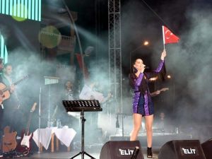 Aliağa’da Derya Uluğ rüzgarı