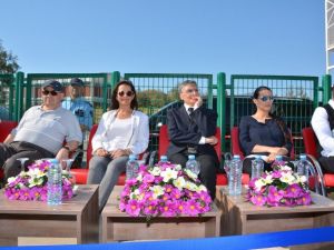 Yakın Doğu İlkokulunun onur konuğu Nobel Ödüllü Aziz Sancar oldu