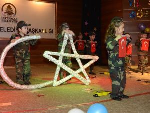 Nezaket Okulundaki minikler kep attı