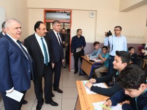 Kahramanmaraş’ın tüm okullarına bu yıl 73 bin kitap dağıtıldı