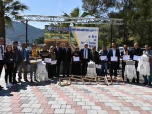 Arıcılar Belgelerini Başkan Gürün’den Aldı
