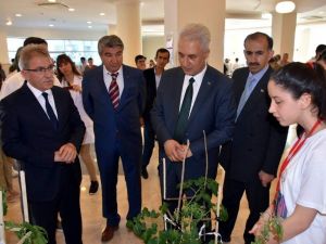 Aliağalı öğrencilerden ’TÜBİTAK Bilim Fuarı’