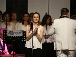 Karacasu’da unutulmaz Yeşilçam konseri