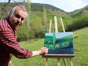 Eserlerini doğada yapıyor