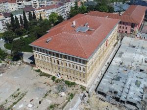 150 yıllık tarihi lise binası restorasyondan sonra kapılarını ilk kez açtı