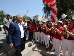 Bayraklı’da resim sergisi