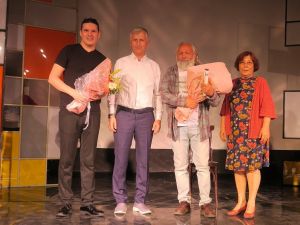 ‘Eyvah Nadir’ Foça’da sahnelendi