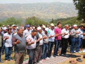 Sarıgöl’de çiftçiler yağmur duasına çıktı