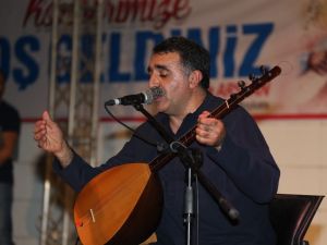 Erdal Erzincan, türküleriyle gönüllerde taht kurdu
